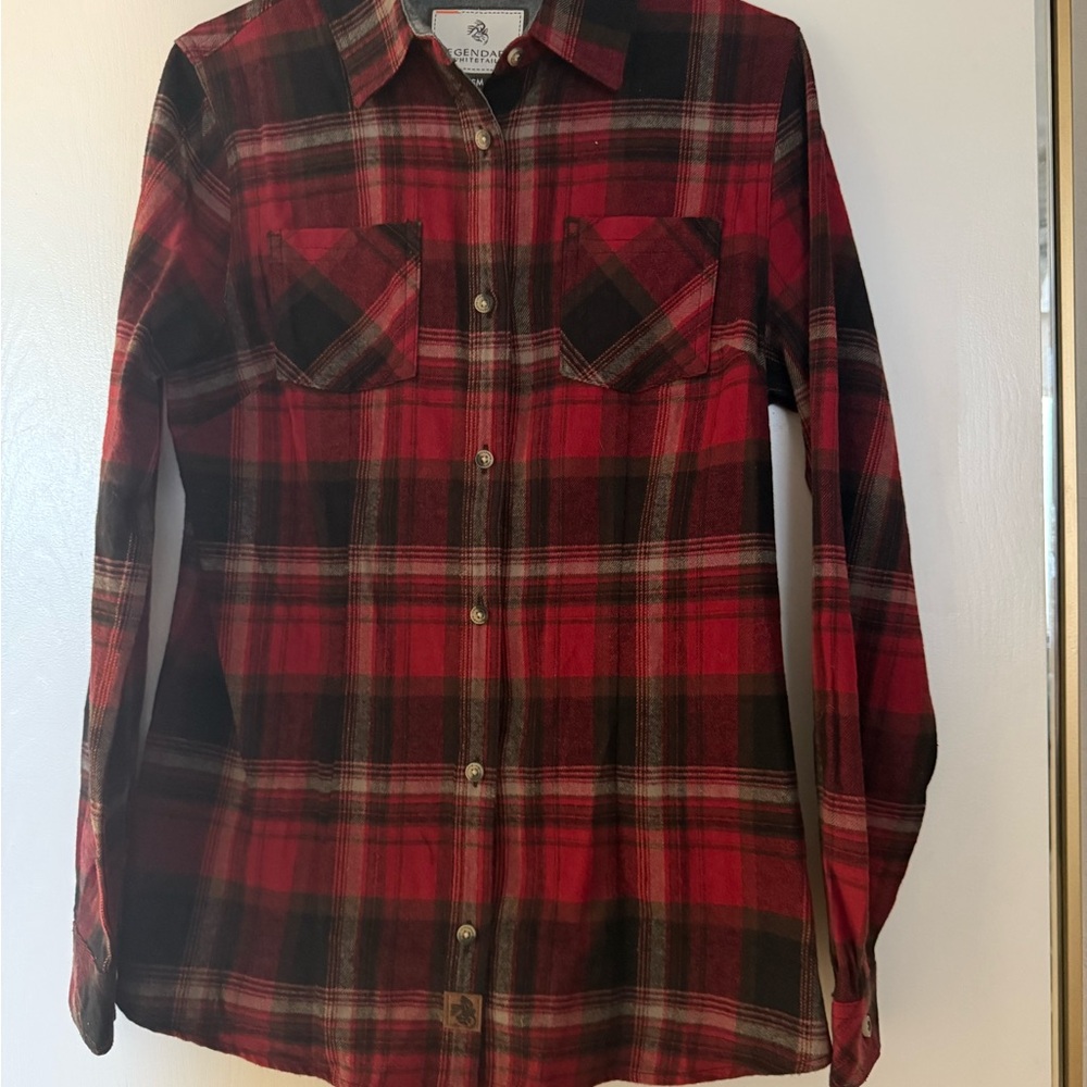 NWOT Legendary Whitetails Red and Black Plaid Button Down Shirt